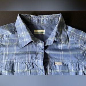 Columbia Women’s Fitted Small Omnishade SPF 40 hiking shirt